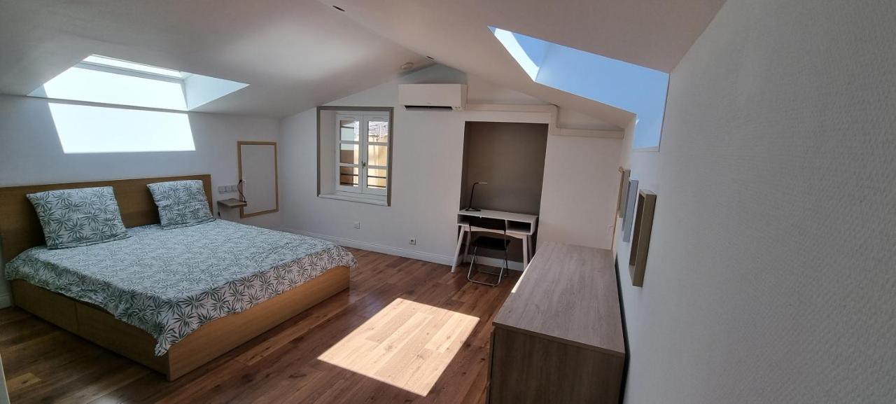 Loft 80M2 En Plein Coeur De La Vieille Ville 3 Etoiles Toulon Exterior photo